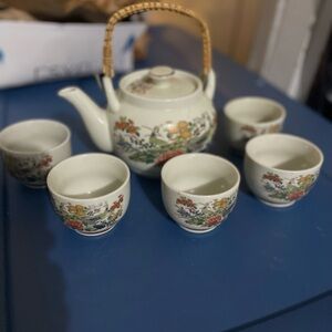 Floral Vintage Japanese Teapot Set with Bamboo Handle